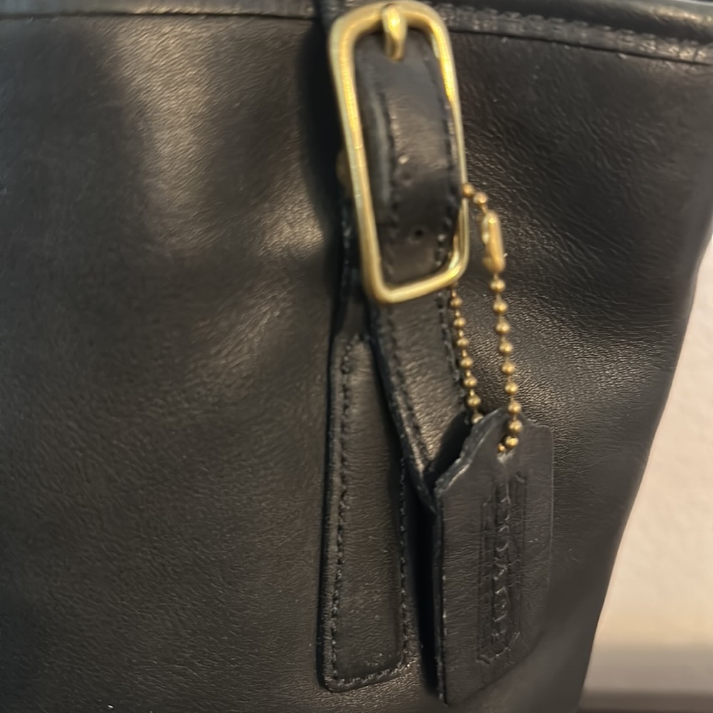 Coach Black Leather Vintage Bucket Bag - Picture 2 of 5
